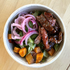 Biff bbq salat